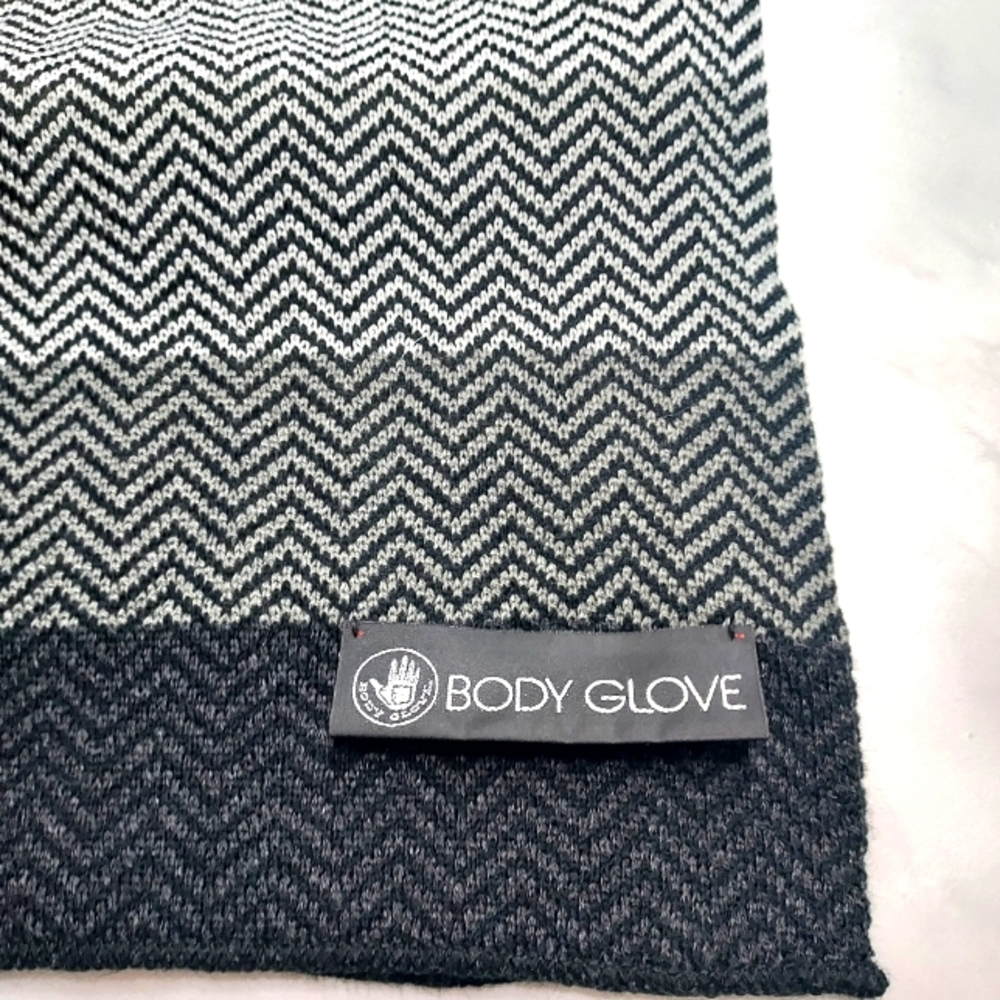 Body Glove Black/Gray Winter Holiday Cozy Scarf